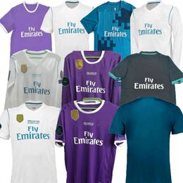 Real Madrid Retro Soccer Jerseys Finals Football Shirt GUTI BENZEMA SEEDORF CARLOS RONALDO KAKA 16 17 18 uniform Modric Alonso BALE hotsoccer