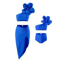 Família Mãe Filha Biquíni Awear Afaso Praia de banho ensolarada Summer Cotton Fashion Flor 3pcs Roupas combinando roupas 240508