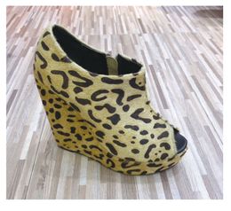 shoes Espadrilles Sneake flat shoes Luxury Leather Slip Women Slide Summer Fashion Sandals Bow Leopard print thick heel, high front, heels Flops Sexy diamond pump