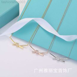 Desginer tiffanyjewelry bracelet New Knott Home Knot Necklace Female Gu Ailing Same Style 18k Plating True Gold Bowknot Collar Chain Exquisite Temperament