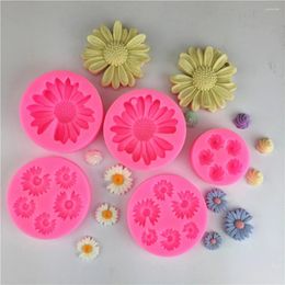 Baking Moulds 3D Daisy Flower Shape Silicone Mould Pastry Cupcake Chocolate Soap Bakeware Mould Fondant Cake Sugarcraft Decorating Tools