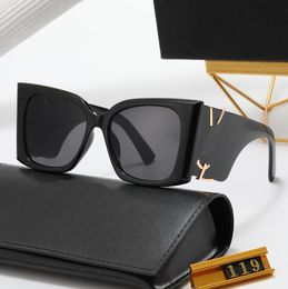 Fashion Mens designer sunglasses letters luxury glasses frame letter lunette sun glasses for women oversized Polarised senior shades UV Protection Eyeglasses 119