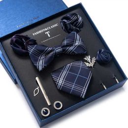 Neck Tie Set Brand Newest Design Silk Tie Set Handkerchief Pocket Squares Cufflink Bow Tie Clip Necktie Set Bussiness Wedding Suit Gift Box