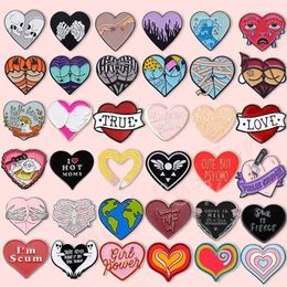 Brooches Love Heart Patches Embroidery Stickers For Jeans Coats Backpack Dress Iron On T Shirts Sweaters Appliqued Sewing Clothes Badge