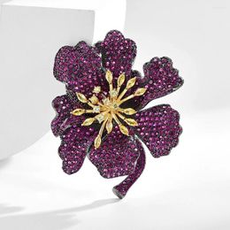 Brooches Luxurious Brooch For Women Crystal Zircon Purple Flower Badge Party Banquet Shiny Designer Pin Accessory Corsage Gifts