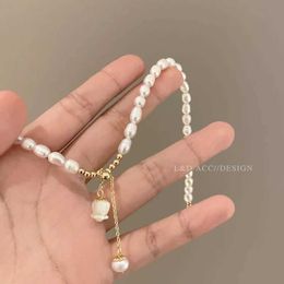 Pendant Necklaces Minar Elegant Real Freshwater Pearl Choker Necklace for Women White Color Rose Flower Pendant Necklaces Wedding Casual Jewelry