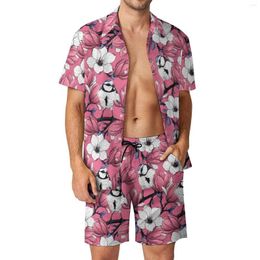 Men's Tracksuits Cute Bird Men Sets White Flower Print Novelty Casual Shirt Set Short-Sleeved Pattern Shorts Summer Beachwear Suit Plus Size