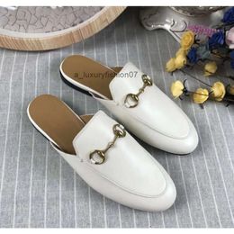 2024 high quality womens Princetown stamps leather slippers leather soles 6 colors 35 to 41 free shipping. ggitys T88A