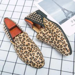 Casual Shoes Fashion Leopard Slip On Loafers Men Leather Rivet Convenient Cuffs Pointed Toe Suede Print Party For Man