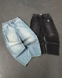 Jeans masculinos y2k strtwear proteger jeans calças de calça harajuku letra de hip hop bordado bordado vintage azul jeans alta cintura larga perna lidera calça t240510