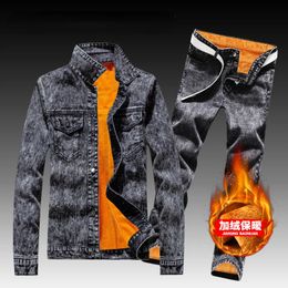 Winter Men Fleece Lining Thick Warm Denim Two Piece Set Slim Fit Cowbody Jacket Jeans Suit Safari Style Cargo Pants Matching Set 240429
