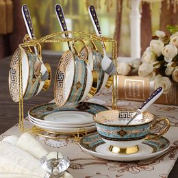 Highgrade Europeanstyle English Afternoon Tea Cup Saucer Ceramic Flower Coffee Mug Set Gold Rim Bone China 240508
