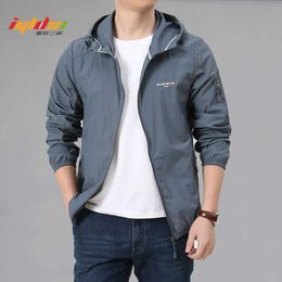 Men's Casual Shirts Mens summer lightweight waterproof and quick drying tactical leather jacket hooded raincoat thin windproof sun proof military coat Q240510