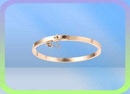 Luxury Gold Plating Lucky Flower Cuff Bangles With Chain Charm Women Bracelets For Men Wedding Party Jewellery Gift Bangle93847086175793