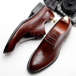 Dress Shoes Genuine Cow Leather Brogue Wedding Business Mens Casual Flats Vintage Handmade Oxford For Men 2024 Black Burgundy