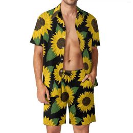 Men's Tracksuits Sunflower And Leaf Men Sets Floral Design Fashion Casual Shirt Set Short-Sleeve Pattern Shorts Summer Beach Suit Big Size