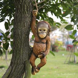 Monkey Pendant Resin Craft Outdoor Garden Animal Sculpture Decoration