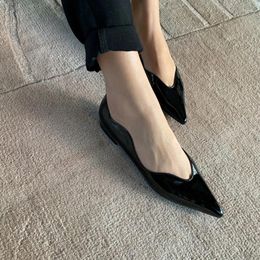 Casual Shoes Spring/Autumn Women Patent Leather Pointed Toe Low Heel For Sexy Ruffles Pumps Ladies