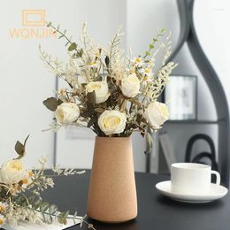 Decorative Flowers Scorched Edge Rose Daisy And Grass Combination Simulation Flower Bouquet European Style Retro Home Table Decoration