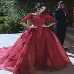 2021 A Line Burgundy Bridal Gowns Lace Gothic Muslim Wedding Dresses Short Sleeves With Wrap Tiered Skirts 215K