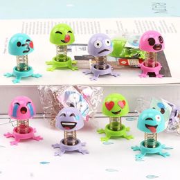 Party Favour 20pcs Spring Jumping Doll DIY Assembled Toys Kids Birthday Favours Treat Guest Classroom Prizes Goodie Filler Pinata Gift