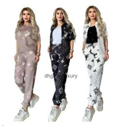 Designers Womens Tracksuits Clothes Brand Sweatshirts black Printed two-piece zippered jacket Tracksuit Coats Pants Clothing bottoms 2-piece suit