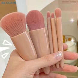 Makeup Brushes 5Pcs/Set Portable Mini Foundation Brush Eyeshadow Set Fibre Soft For Women Beginner