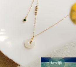 Lightweight Fashion Chain Jade Pendant Clavicle Safety Buckle Necklace Women039s Jade Bead Niche Design Cold Wind Gift1616650