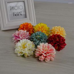 Decorative Flowers 30pcs 7cm Artificial Dahlia Silk Chrysanthemum Flower Heads For Wedding Decoration DIY Wreath Gift Box Scrapbooking Fake