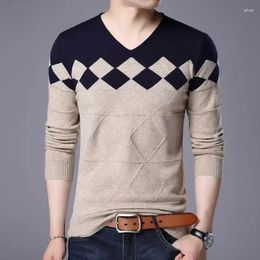 Men's Sweaters Knitted For Men T Shirt Plaid Man Clothes Argyle Pullovers V Neck Korean 2024 Autumn Order Maletry Sweat-shirt Fashion