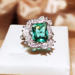 Cluster Rings Stylish Square Green Shiny Zircon Ladies Ring High Quality 925 Silver Plated Wedding Jewellery Engagement