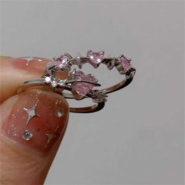 Wedding Rings Y2K style sparkling pink zircon bridal ring suitable for female couples Korean fashion heartstar geometric wedding party Jewellery Q240511