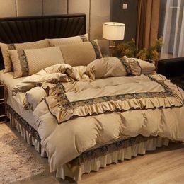 Bedding Sets Cotton Coral Fleece Bedspread 4-piece Crystal European Bed Skirt Full Warm Winter Milk Flannel