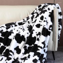 Blankets Soft Warm Cover Blanket Double-sided Velvet Plush Dairy Cow Heart Printed Throw For Home Office Travel Airplane