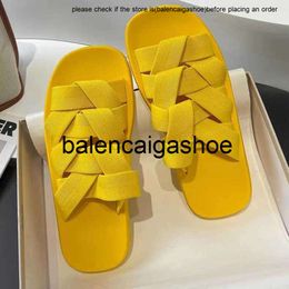 Botteg Venetas Bvs bottegaa shoes Sandals slippers mens new style for spring and summer outdoor woven two in one beach sandals trend