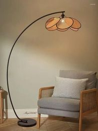 Floor Lamps Nordic Simple Fishing Lamp Designer Rattan Flower Stand Lights For Living Room Corner Lighting Reading Bed