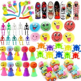 Party Favor 70Pcs/set Kids Birthday Favors Finger Skateboard Maze Toys Gift Giveaway Pinata Stuffing Supplies Carnival Prizes