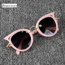 Sunglasses Beautyeye 2023 Childrens Sunglasses Girls Brand Cat Eye Childrens Glasses Boys UV400 Lens Baby Sunglasses Cute Glasses Sun Visors d240513