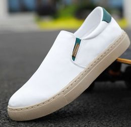 2024 casual shoes solid color blacks whites Pale Green jogging walking low mens womens sneaker classical trainers GAI 1229