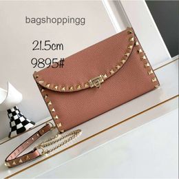 Wallet Stud Small Vallenteno Simple Bag Lady Female Vo Chain Event Envelope Bags Rock Handheld Purse Handbag Fashionable 2024 New Rivet Square Shoulder PX16