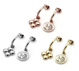 Hollow V letters four leaf flower asymmetrical Ear Studs Earrings 18K gold ear studs earrings for women charms fashion 2018 gift8947642