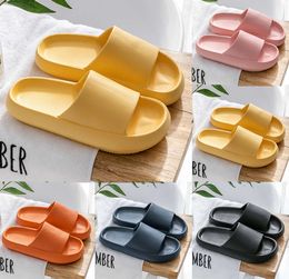 2024 Slippers for men women Solid color hots low soft black white Pinks Multi walkings mens womens shoes trainers GAI 89