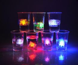 Mini LED bar Party Lights Square Colour Changing Ice Cubes Glowing Blinking Flashing Novelty Night Supply bulb AG3 Battery for Wedd5779330