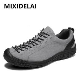 Genuine Leather Mens Shoes Outdoor Non-slip Sneakers Breathable Large Size Casual Shoes Fashion Flats Boat Shoes Men Loafers 240510