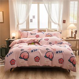 Bedding Sets Classic Set Cartoon Big Red Peach Pattern Winter Warm Milk Velvet 4PCS Thick Plush Oversize Duvet Cover