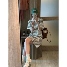 Straight tube dress, college style, black and white stripes, casual collar, loose Korean version, suitable for women F51360