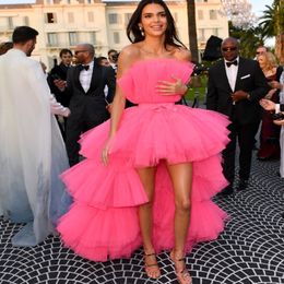 Kendall Jenner Fuchsia Pink High Low Prom Dresses Strapless Tiered Tulle Evening Celebrity Dress 2023 Luxury Puffy Long Pageant Dress F 2038