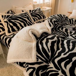 Bedding Sets Coral Fleece Winter Warm Set Zebra Pattern Print Soft Four Pieces X41