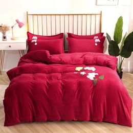 Bedding Sets Four-piece Three-piece Double-sided Velvet Coral French Crystal Solid Color Embroidery Thick Warmth Embroid