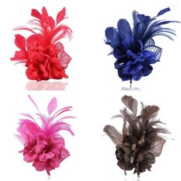 Brooches 1 Pc Cloth Women Feather Flower Brooch Temperament Vintage Korean Style Niche Design Fashion Jewellery